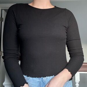 Black scalloped edge ribbed top